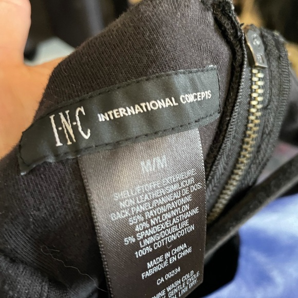 Royal blue faux leather vest with peplum. - Picture 3 of 3